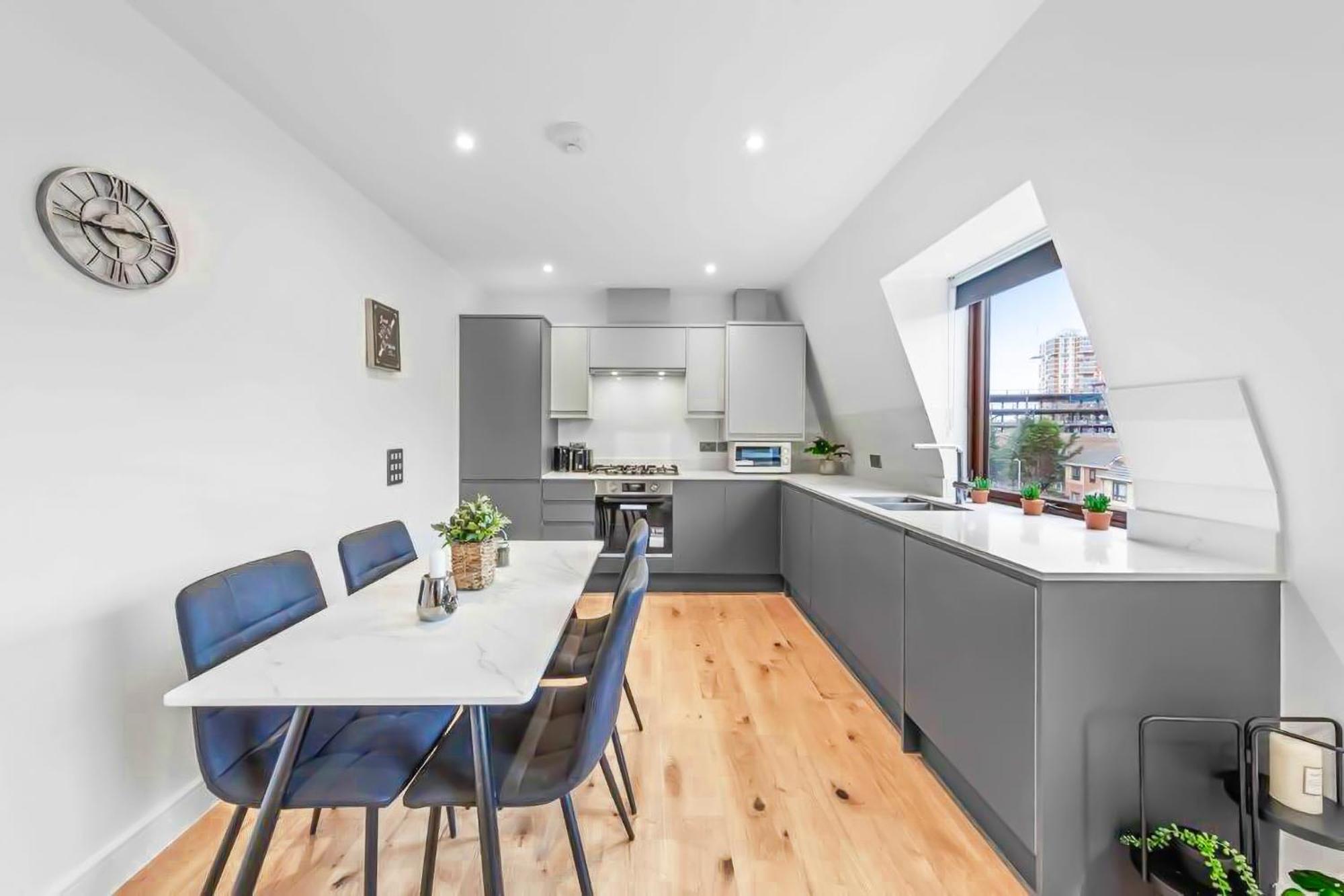 Apartament Serviced Apt In Central Lr3 *